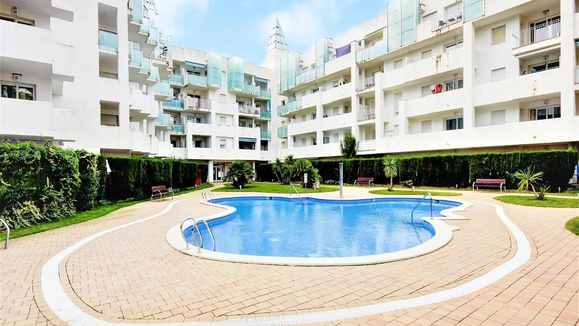 Apartment With Scenic View Empuriabrava Spain