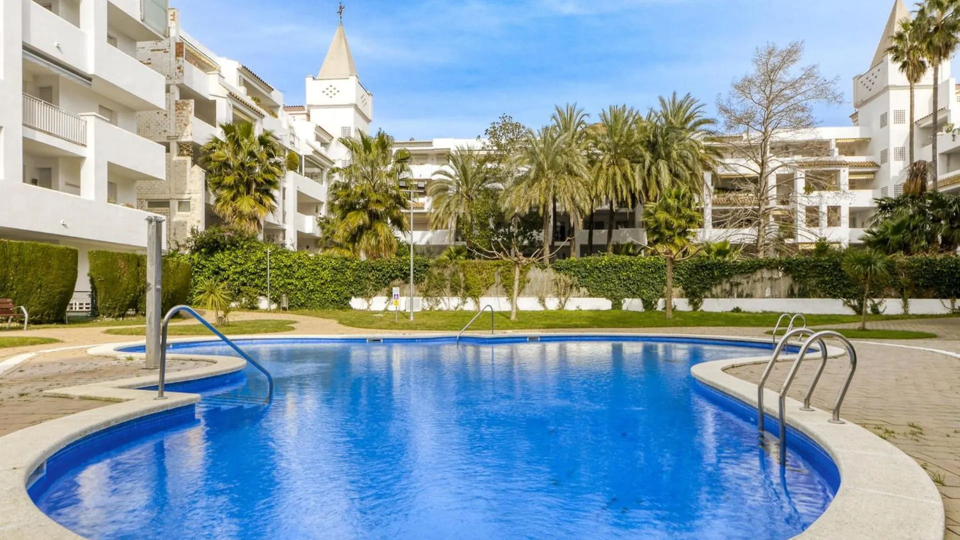 Apartment With Scenic View Empuriabrava
